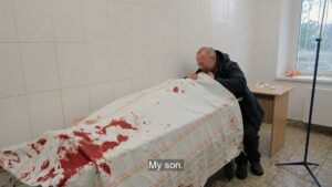 20 days in mariupol cinematography by evgeniy maloletka day medium shot backlight sunlight shot 046