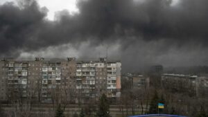 20 days in mariupol cinematography by evgeniy maloletka exterior day establishing shot sunlight shot 032