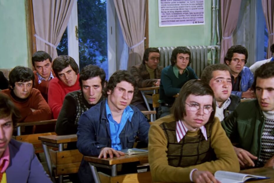 The Chaos Class (1975) - Cinematography Analysis