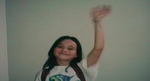 aftersun cinematography by gregory oke interior day wide shot establishing shot soft light daylight shot 057