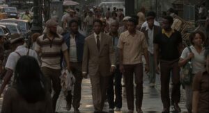 american gangster cinematography by harris savides exterior medium shot three shot artificial light shot 021