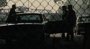 american gangster cinematography by harris savides medium shot over the shoulder backlight shot 009