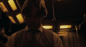 american gangster cinematography by harris savides night extreme close up artificial light shot 048