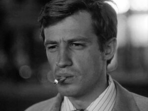 breathless cinematography by raoul coutard day extreme close up side lighting shot 040