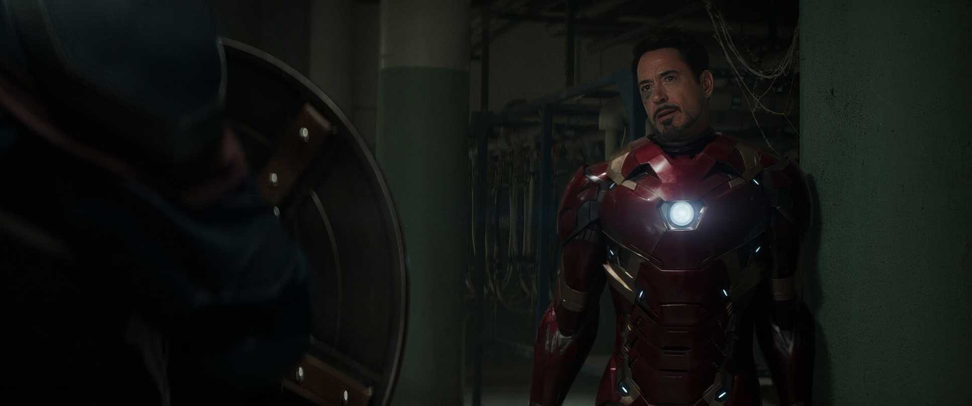captain america civil war cinematography by trent opaloch night medium close up artificial light shot 041