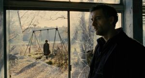 children of men cinematography by emmanuel lubezki day close up over the shoulder backlight daylight shot 015