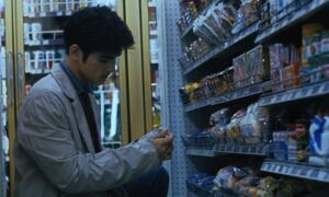 chungking express cinematography by christopher doyle day extreme close up hard light shot 028