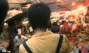 chungking express cinematography by christopher doyle day extreme close up over the shoulder daylight shot 064