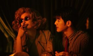 chungking express cinematography by christopher doyle night close up two shot artificial light shot 046