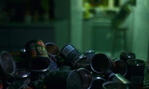 chungking express cinematography by christopher doyle night establishing shot side lighting artificial light shot 056