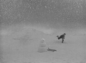 citizen kane cinematography by gregg toland day establishing shot overcast shot 016