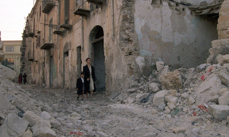 Cinema Paradiso (1988) - Cinematography Analysis