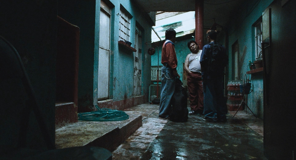 Amores Perros (2000) - Cinematography Analysis
