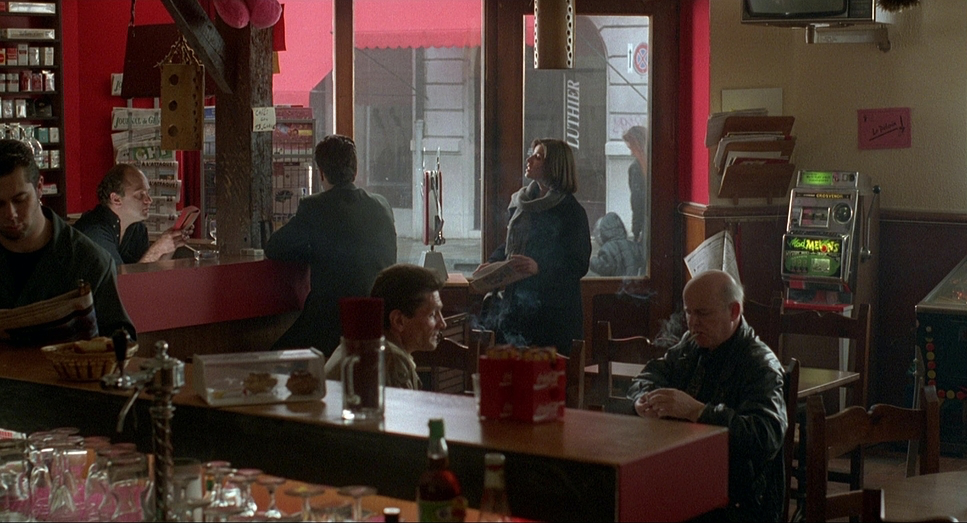 Three Colors: Red (1994) - Cinematography Analysis