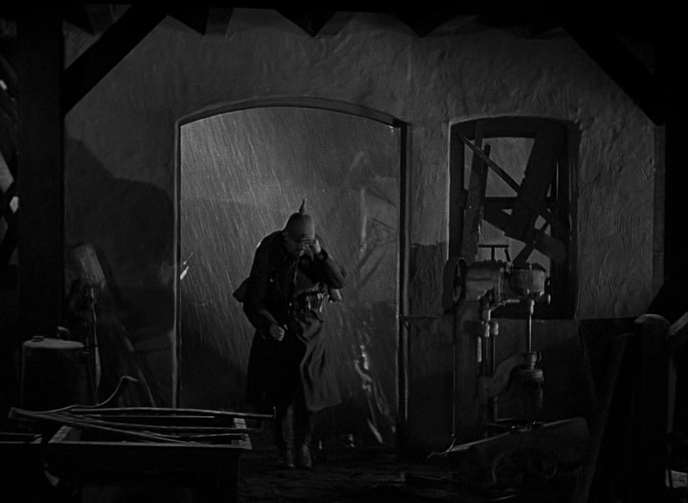 All Quiet on the Western Front (1930) - Cinematography Analysis