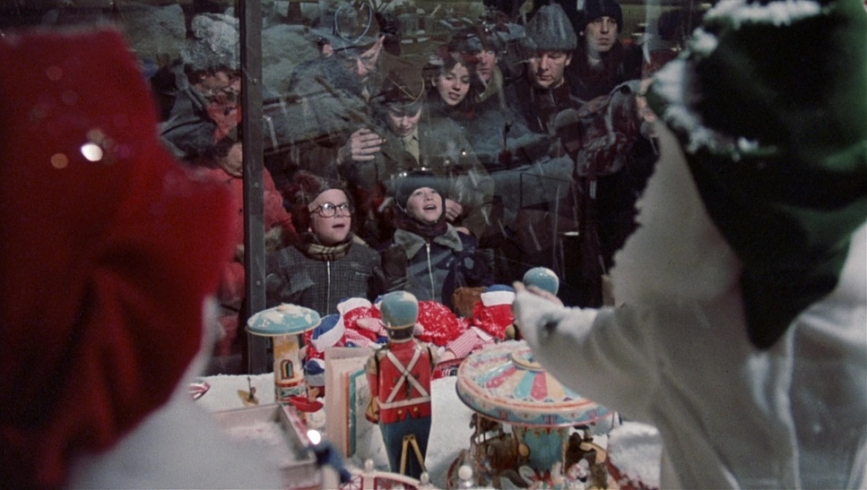 A Christmas Story (1983) - Cinematography Analysis