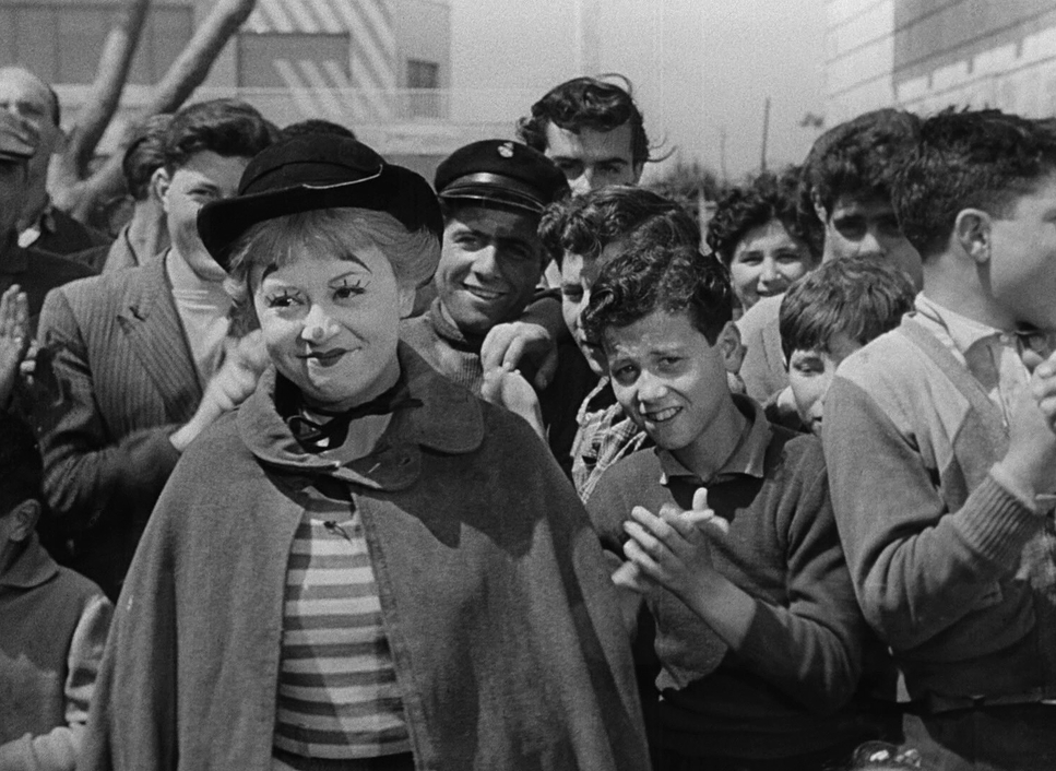 La Strada (1954) - Cinematography Analysis
