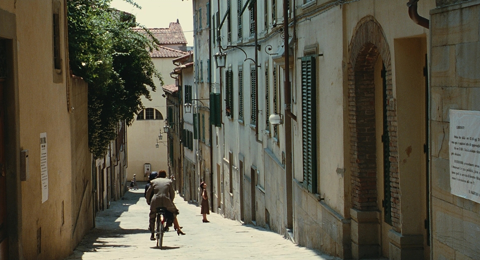 Life Is Beautiful (1997) - Cinematography Analysis