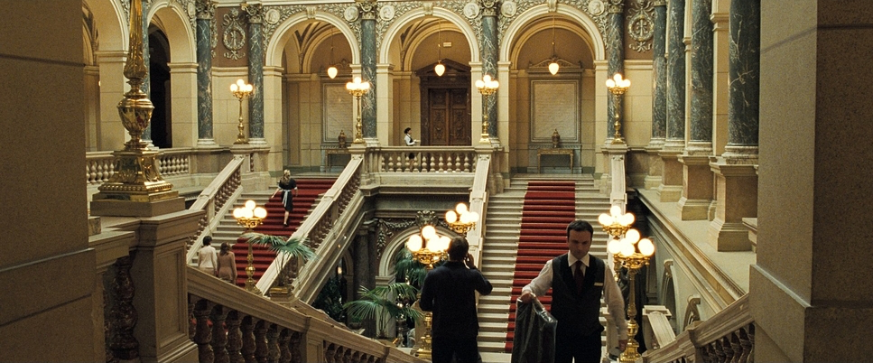 Casino Royale (2006) - Cinematography Analysis