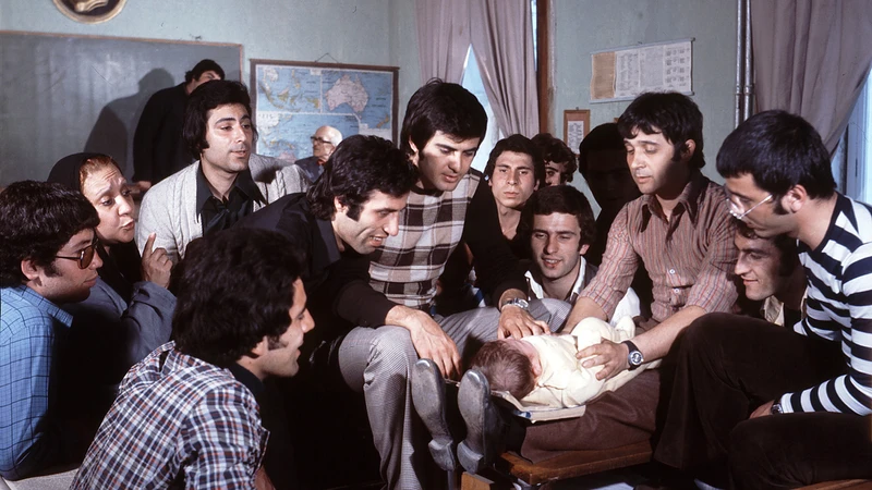 The Chaos Class (1975) - Cinematography Analysis