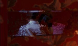 in the mood for love cinematography by christopher doyle night establishing shot artificial light shot 017