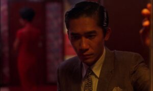 in the mood for love cinematography by christopher doyle night extreme close up artificial light shot 022
