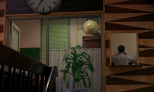 in the mood for love cinematography by christopher doyle wide shot establishing shot artificial light shot 067