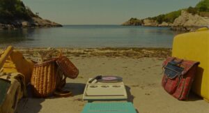 moonrise kingdom cinematography by robert d yeoman day establishing shot daylight shot 039