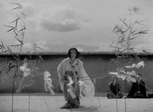 rashomon cinematography by kazuo miyagawa day medium shot over the shoulder backlight sunny shot 013