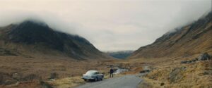 skyfall cinematography by roger deakins exterior day establishing shot hard light sunny car shot 002