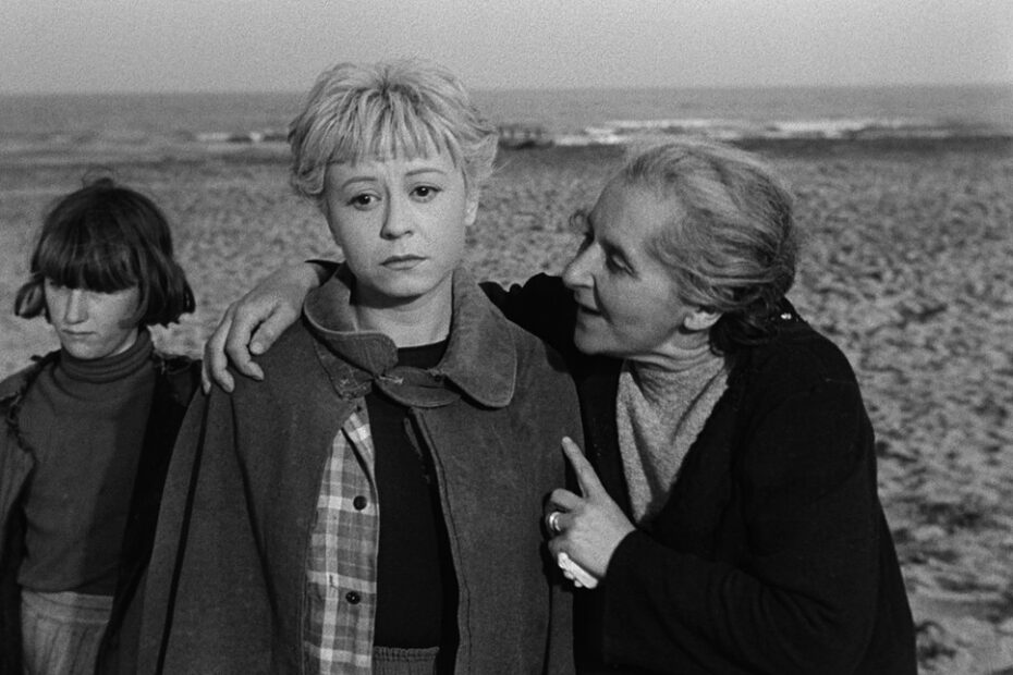 La Strada (1954) - Cinematography Analysis