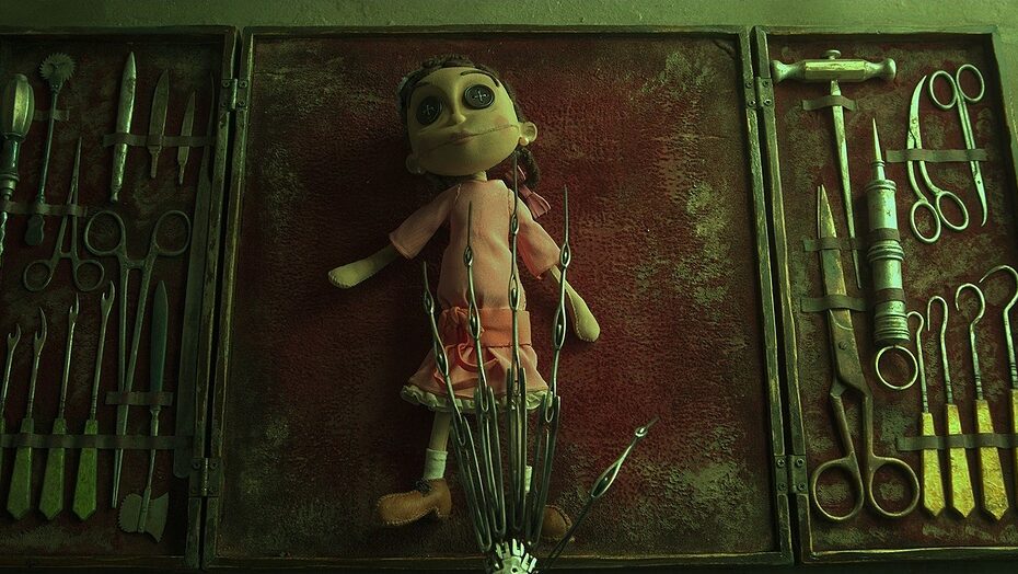 Coraline (2009) - Cinematography Analysis