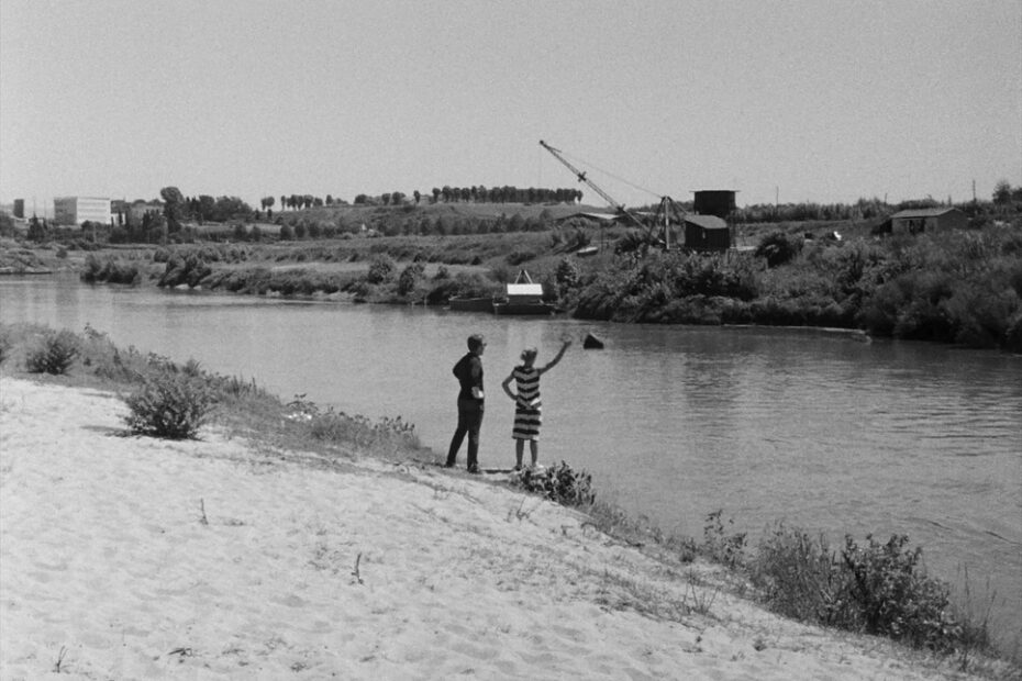 Nights of Cabiria (1957) - Cinematography Analysis
