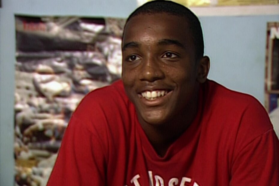 Hoop Dreams (1994) - Cinematography Analysis