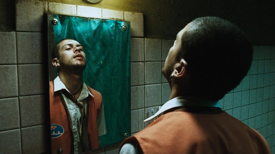 THE WRESTLER (2008) – CINEMATOGRAPHY ANALYSIS