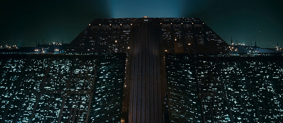 BLADE RUNNER (1982) - CINEMATOGRAPHY ANALYSIS