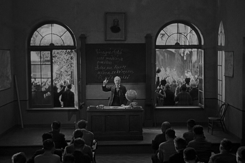 All Quiet on the Western Front (1930) - Cinematography Analysis