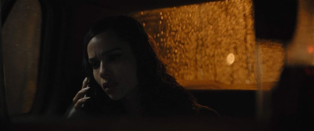 the batman cinematography by greig fraser night close up artificial light shot 013