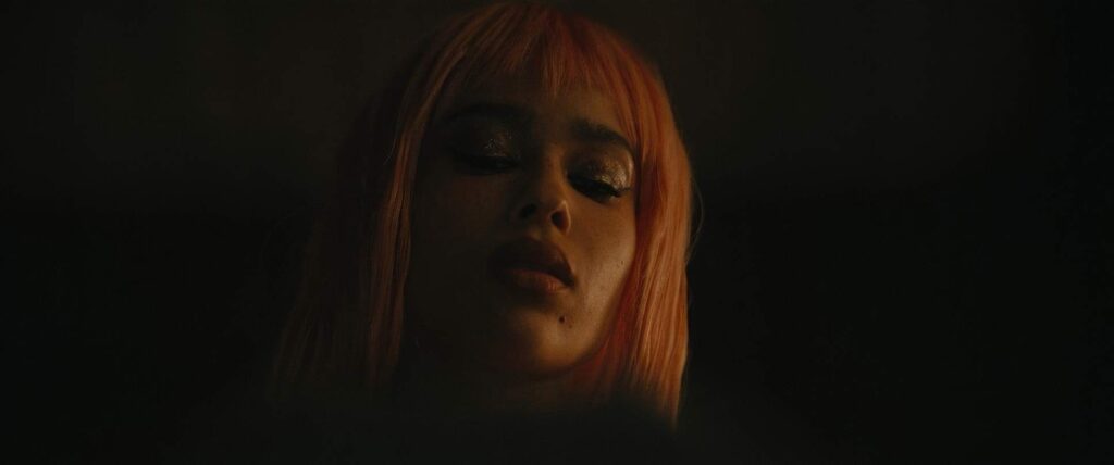 the batman cinematography by greig fraser night establishing shot artificial light shot 042