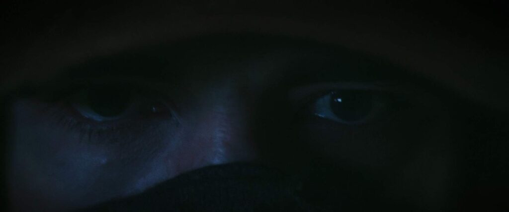 the batman cinematography by greig fraser night establishing shot artificial light shot 068