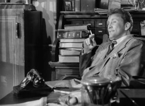 ace in the hole cinematography by charles lang day close up hard light daylight shot 018