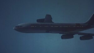 airplane cinematography by joseph f biroc day establishing shot shot 025