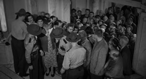 anatomy of a murder cinematography by sam leavitt day medium shot three shot shot 037