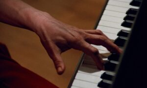 autumn sonata cinematography by sven nykvist day extreme close up hard light shot 016