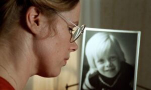 autumn sonata cinematography by sven nykvist day extreme close up over the shoulder hard light daylight shot 059