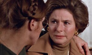 autumn sonata cinematography by sven nykvist day extreme close up side lighting shot 041