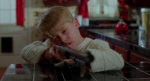 home alone cinematography by julio macat day extreme close up shot 058