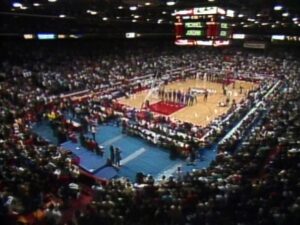 hoop dreams cinematography by peter gilbert day establishing shot hard light shot 013