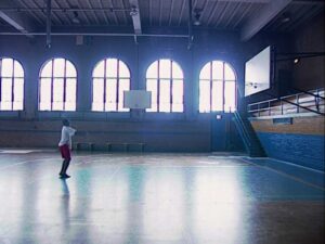 hoop dreams cinematography by peter gilbert interior day establishing shot backlight daylight shot 063