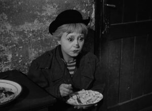 la strada cinematography by otello martelli close up artificial light shot 008